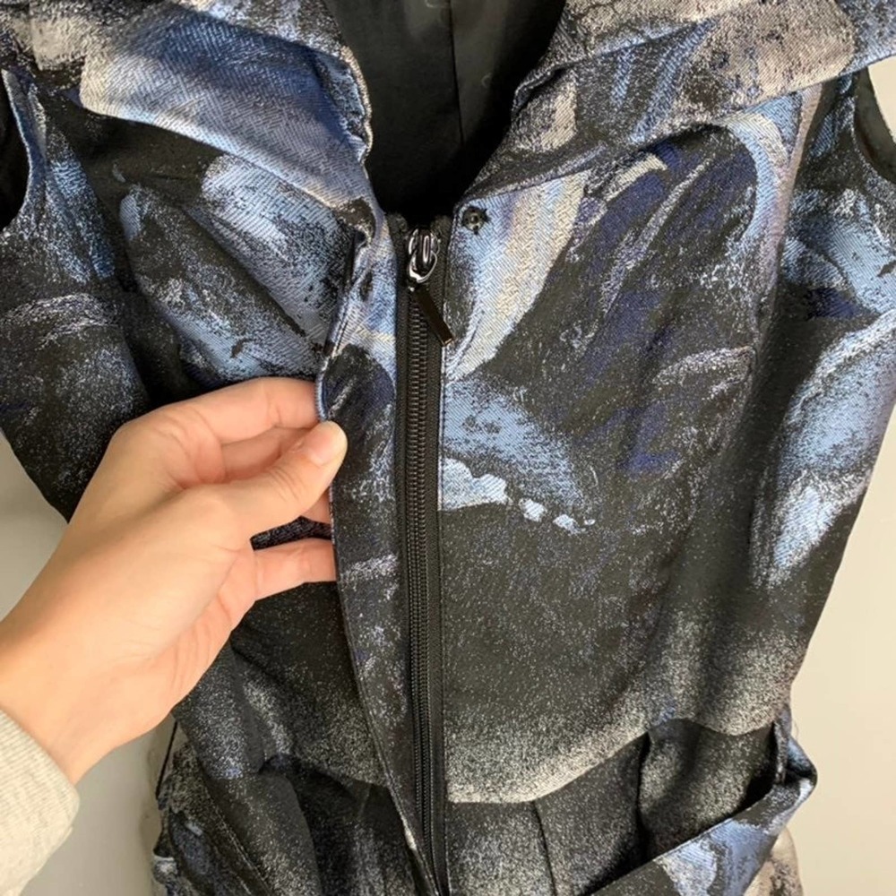 SAMUEL DONG BROCADE SLEEVELESS DRESS - Picture 6 of 7